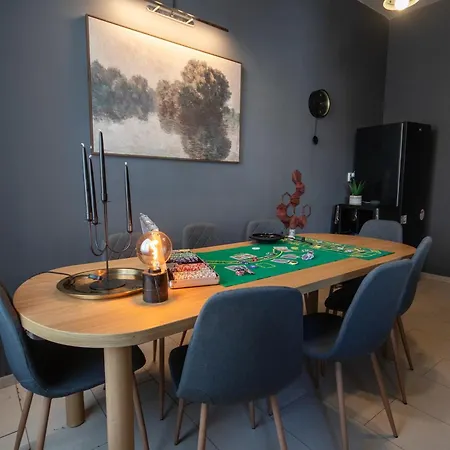 Spacious Xbox, Cinema & Foosball In *